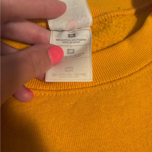 Vintage Pittsburgh Yellow Crewneck Embroidered Sweater - Picture 2 of 4